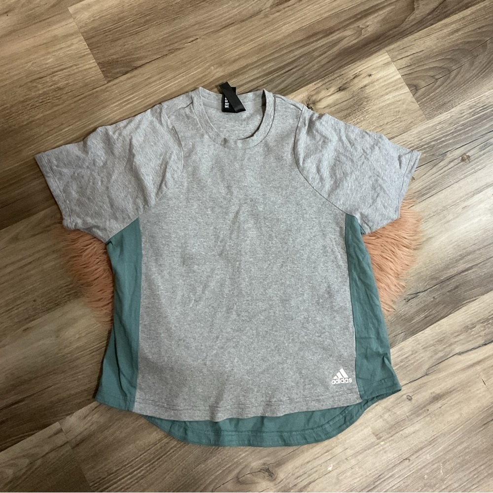 Adidas Short Sleeve Shirt Size S